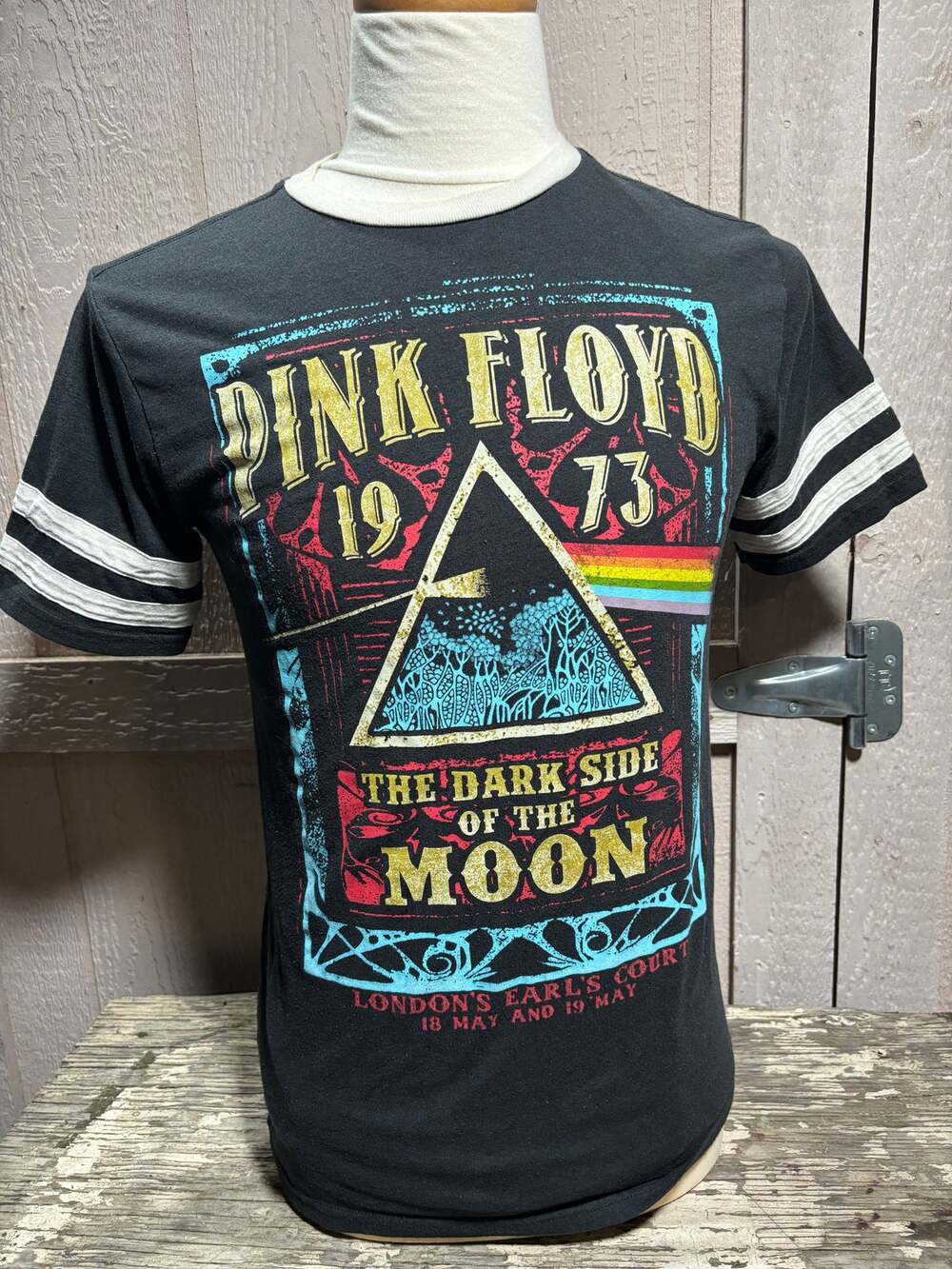 Pink Floyd Black T-Shirt Size Small rock concert band shirt dark side the moon